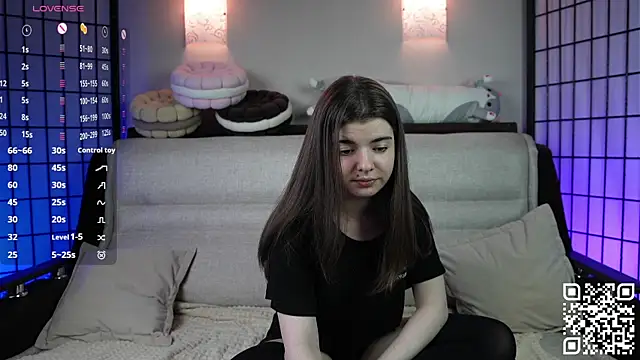 Snapshot of Mary_Shake chatting on 22, 11, 2025 Mary Shake online show from 22, 11, 2025