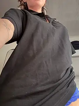 Lorraine Leon online show from 21, 3, 2025