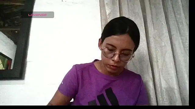 Snapshot of stefany_sexxx chatting on 12, 3, 2025 stefany sexxx online show from 12, 3, 2025