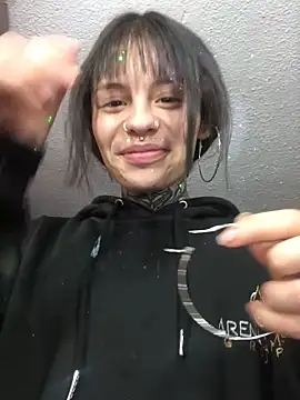 Tifanny Sweett online show from 3, 10, 2025