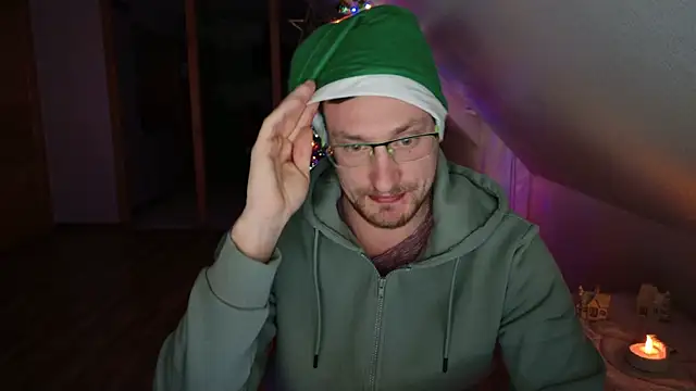 Snapshot of Relsxboy chatting on 12, 12, 2024 Relsxboy online show from 12, 12, 2024