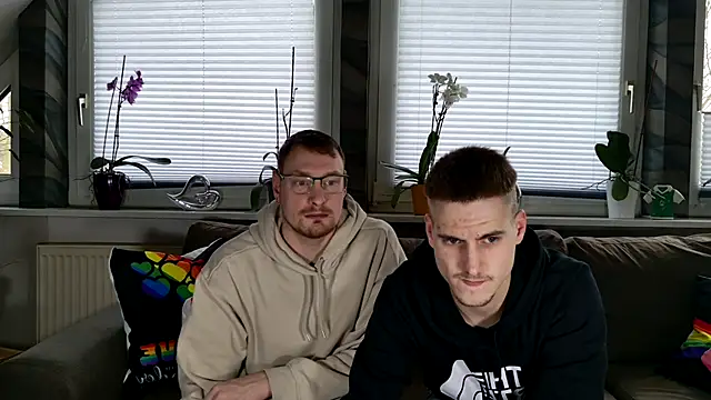 Snapshot of Relsxboy chatting on 15, 2, 2025 Relsxboy online show from 15, 2, 2025