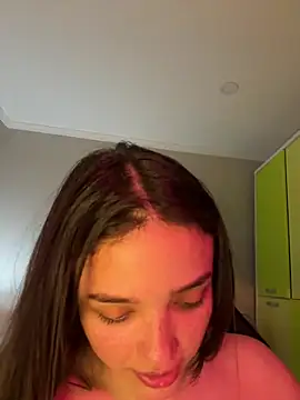 MisFrekcles  online show from 1, 2, 2025