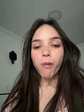 MisFrekcles  online show from 5, 3, 2025