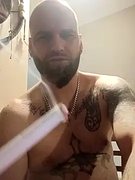 Snapshot of Dj8717 chatting on 12, 11, 2025 Dj8717 online show from 12, 11, 2025