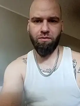 Snapshot of Dj8717 chatting on 14, 12, 2025 Dj8717 online show from 14, 12, 2025