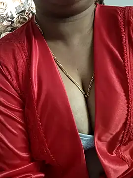 Snapshot of cuteyqueen chatting on 6, 12, 2024 cuteyqueen online show from 6, 12, 2024