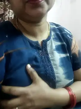 Snapshot of cuteyqueen chatting on 6, 12, 2024 cuteyqueen online show from 6, 12, 2024