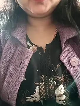 Snapshot of cuteyqueen chatting on 10, 1, 2025 cuteyqueen online show from 10, 1, 2025