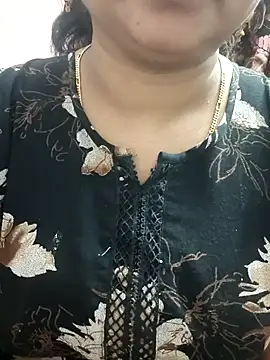 Snapshot of cuteyqueen chatting on 15, 1, 2025 cuteyqueen online show from 15, 1, 2025