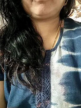 Snapshot of cuteyqueen chatting on 29, 1, 2025 cuteyqueen online show from 29, 1, 2025