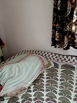 Snapshot of cuteyqueen chatting on 13, 3, 2025 cuteyqueen online show from 13, 3, 2025