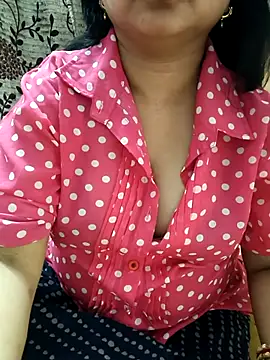 cuteyqueen online show from 19, 4, 2026