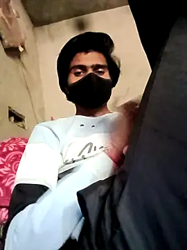 Snapshot of Yasha_14C_Creator chatting on 10, 11, 2025 Yasha 14C Creator online show from 10, 11, 2025