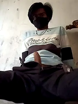 Snapshot of Yasha_14C_Creator chatting on 12, 11, 2025 Yasha 14C Creator online show from 12, 11, 2025