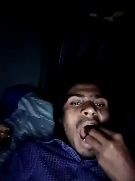 Snapshot of Yasha_14C_Creator chatting on 29, 11, 2025 Yasha 14C Creator online show from 29, 11, 2025