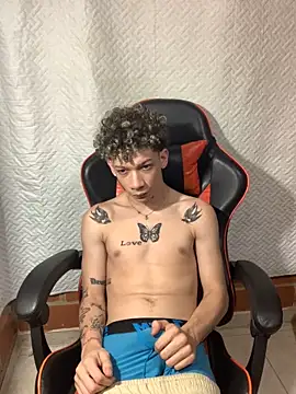 mateodeamjo online show from 4, 1, 2025