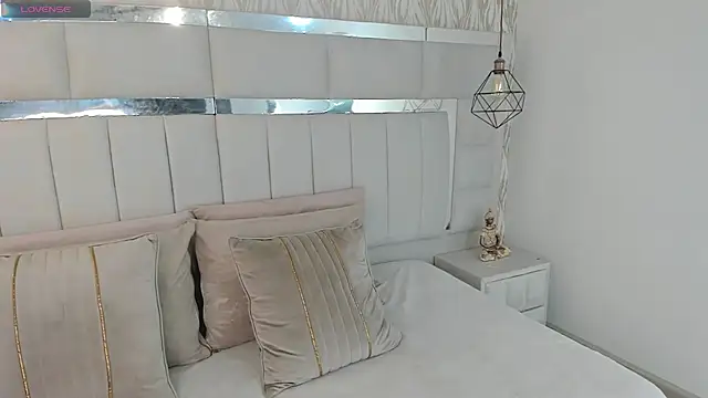 Snapshot of 1m_dalhia chatting on 4, 3, 2025 1m dalhia online show from 4, 3, 2025