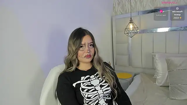 Snapshot of 1m_dalhia chatting on 30, 10, 2025 1m dalhia online show from 30, 10, 2025