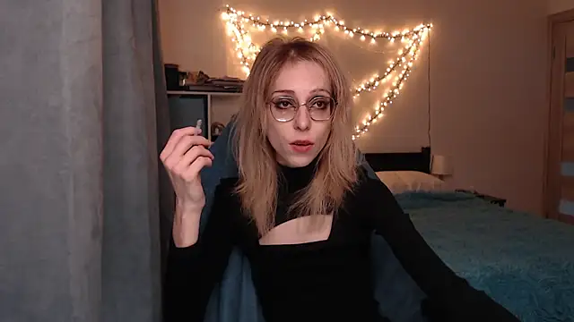 Snapshot of amber_quell_here chatting on 7, 3, 2025 amber quell here online show from 7, 3, 2025