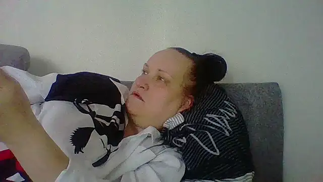  squirty cum lady  online show from 23, 11, 2025