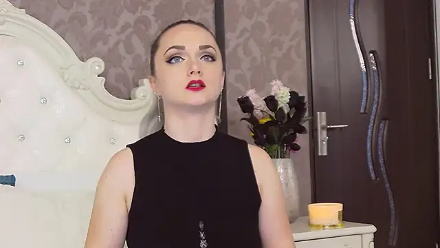 Snapshot of EllianaReese chatting on 4, 3, 2025 EllianaReese online show from 4, 3, 2025