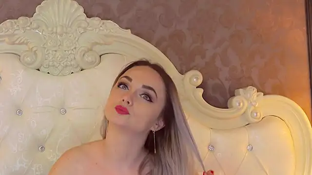 Snapshot of EllianaReese chatting on 19, 3, 2025 EllianaReese online show from 19, 3, 2025
