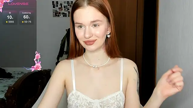 Snapshot of EmilySoul chatting on 8, 10, 2025 EmilySoul online show from 8, 10, 2025