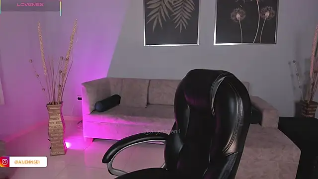 Snapshot of AllyJensen chatting on 21, 10, 2025 AllyJensen online show from 21, 10, 2025