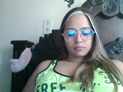 trianabell online show from 23, 1, 2025