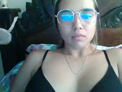 trianabell online show from 3, 2, 2025