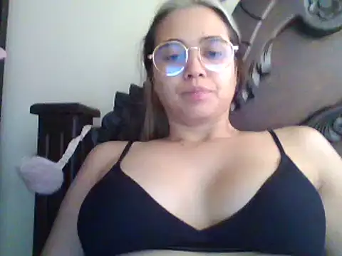 trianabell online show from 14, 2, 2025