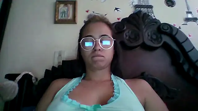 trianabell online show from 15, 9, 2025