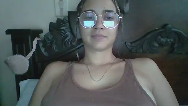 trianabell online show from 1, 11, 2025