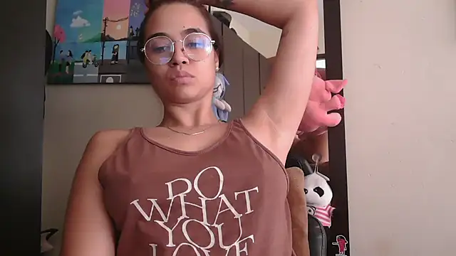 Snapshot of trianabell chatting on 12, 5, 2026 trianabell online show from 12, 5, 2026