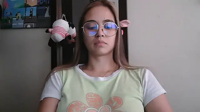 Snapshot of trianabell chatting on 25, 6, 2026 trianabell online show from 25, 6, 2026