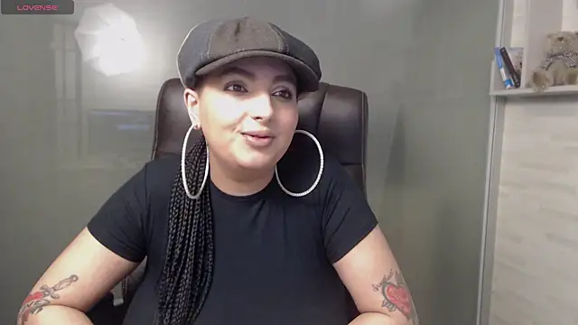 BustyAllyy online show from 17, 3, 2025