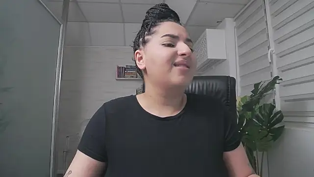 BustyAllyy online show from 4, 10, 2025