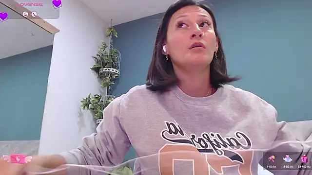 SharisWillian online show from 5, 2, 2025