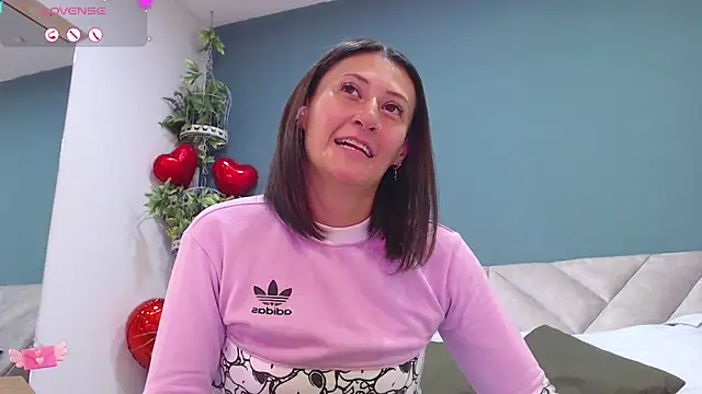 SharisWillian online show from 12, 3, 2025