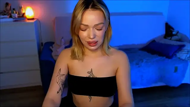 Snapshot of Lily_Yin chatting on 30, 11, 2025 Lily Yin online show from 30, 11, 2025