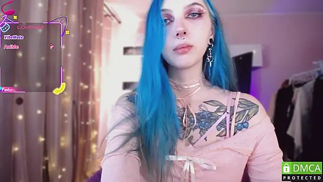 JustMeowGirl online show from 28, 11, 2025