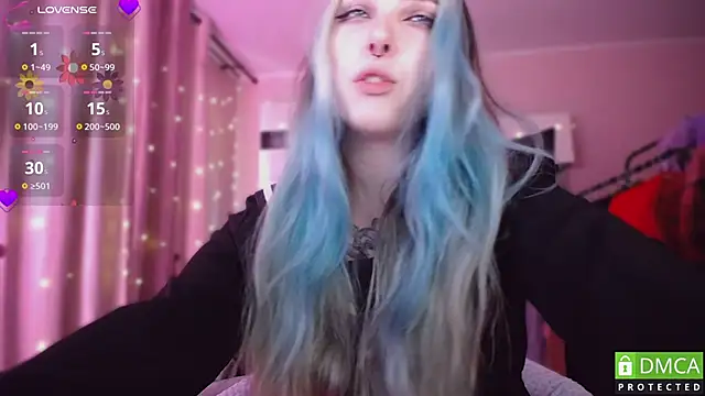 JustMeowGirl online show from 24, 4, 2026