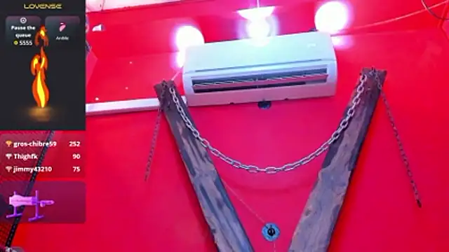 Foxy Assh  online show from 1, 4, 2026