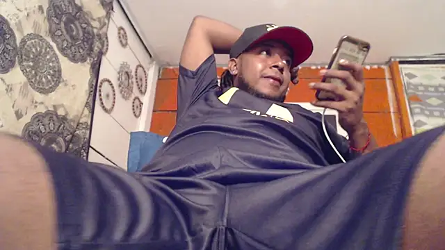 Snapshot of gavi_19cm chatting on 5, 2, 2025 gavi 19cm online show from 5, 2, 2025