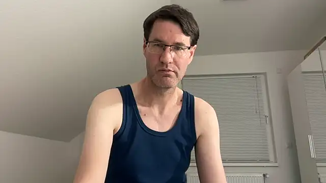 Snapshot of zxzx_cam1 chatting on 3, 5, 2026 zxzx cam1 online show from 3, 5, 2026