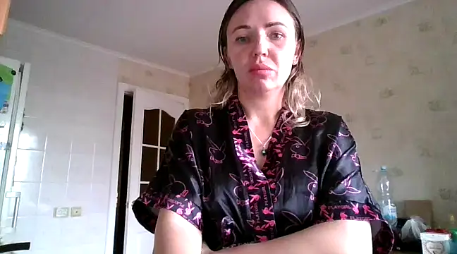 Snapshot of AngelinaLove28 chatting on 11, 3, 2025 AngelinaLove28 online show from 11, 3, 2025