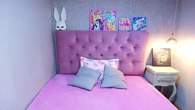 Snapshot of charlottemoonxz chatting on 19, 6, 2026 charlottemoonxz online show from 19, 6, 2026