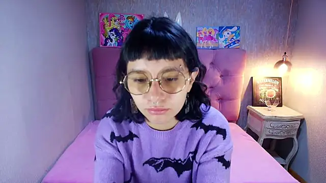 Snapshot of charlottemoonxz chatting on 15, 7, 2026 charlottemoonxz online show from 15, 7, 2026