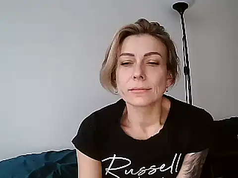 Snapshot of anechka1 chatting on 6, 12, 2024 anechka1 online show from 6, 12, 2024